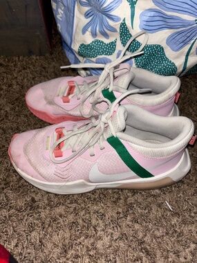Nike Air Zoom Crossover Girls Shoes Size 6.5 Y Pink